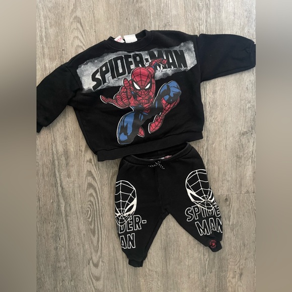 Zara Marvels Spider-Man Jogger Sweatshirt set 12-18 Months - Picture 1 of 5
